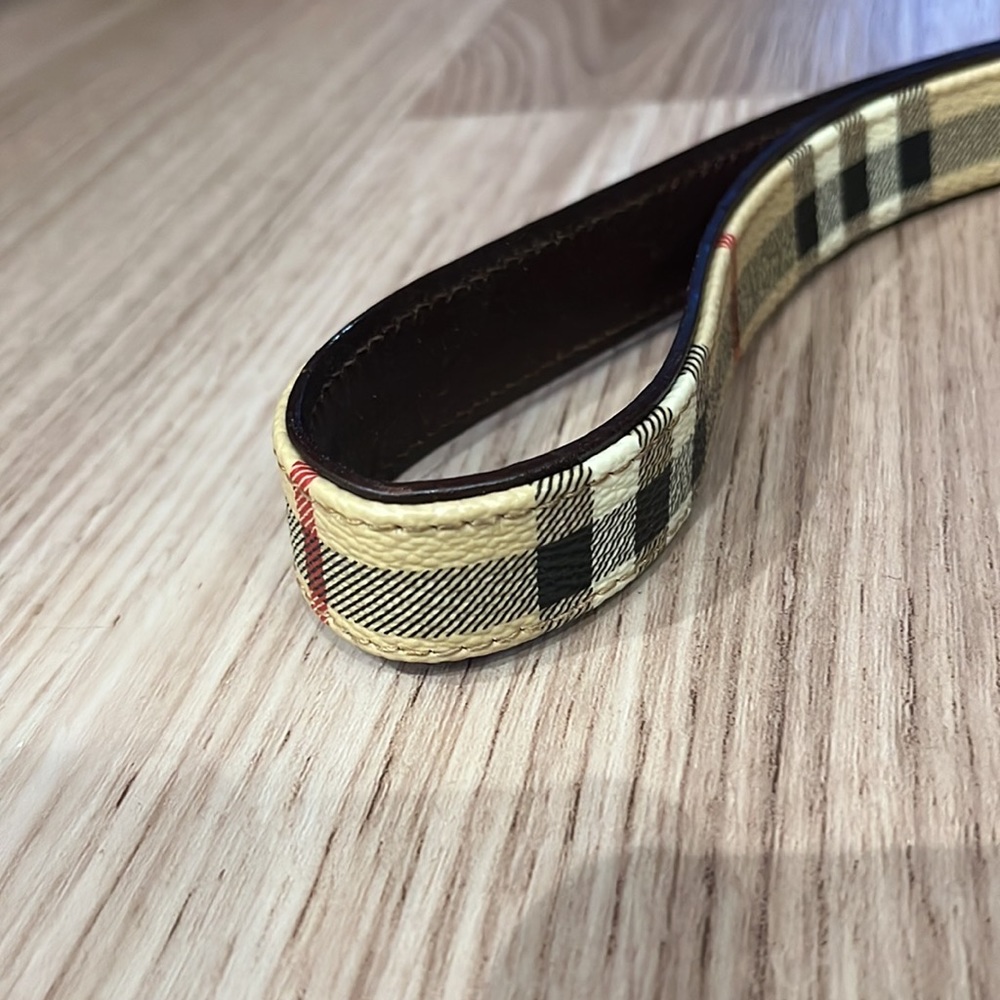 Burberry leather Dog leash! - Picture 9 of 9